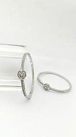 Zirkon Taşlı Yuvarlak Motifli Kelepçe