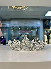 Yaprak Taş Desenli Taç (İthal)