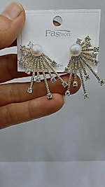 Çelik küpe zirkon taş incili